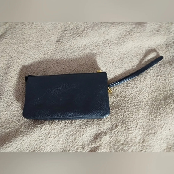 Kate Spade Black Wristlet - Picture 9 of 9